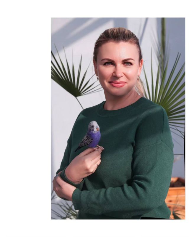 Попугайчик из овечьей шерсти – новый любимец ГРЭС в Днестровске