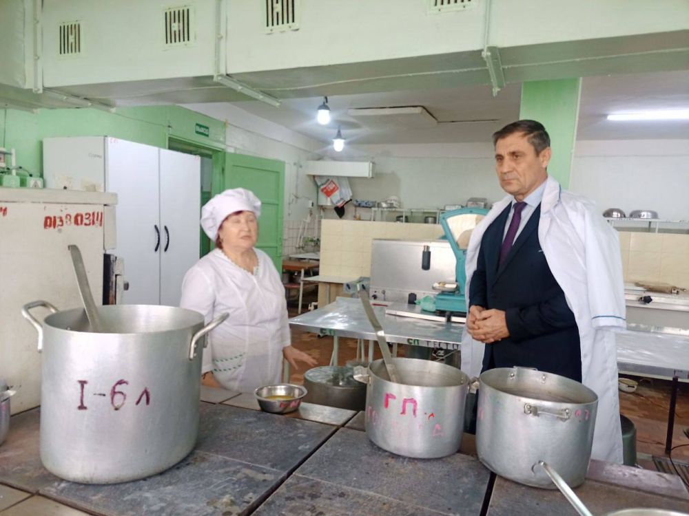 "Мы сморим на качество приготовления пищи, комиссия проверяет соблюдение весовых параметров