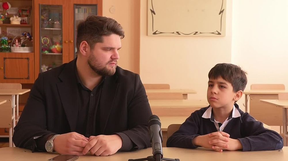 Масленица в разгаре. – Сколько тебе надо блинов для счастья? – 10-20. – Это на завтрак. А на обед? – На обед 10, на ужин 5. – Я иногда добавляю мамалыгу