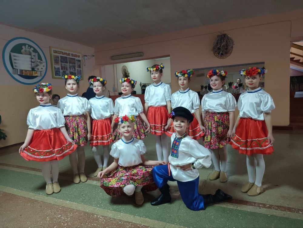 Весенний букет. Большая концертная программа «Весенний букет» состоялась накануне 8 марта в Бендерской детской школе искусств