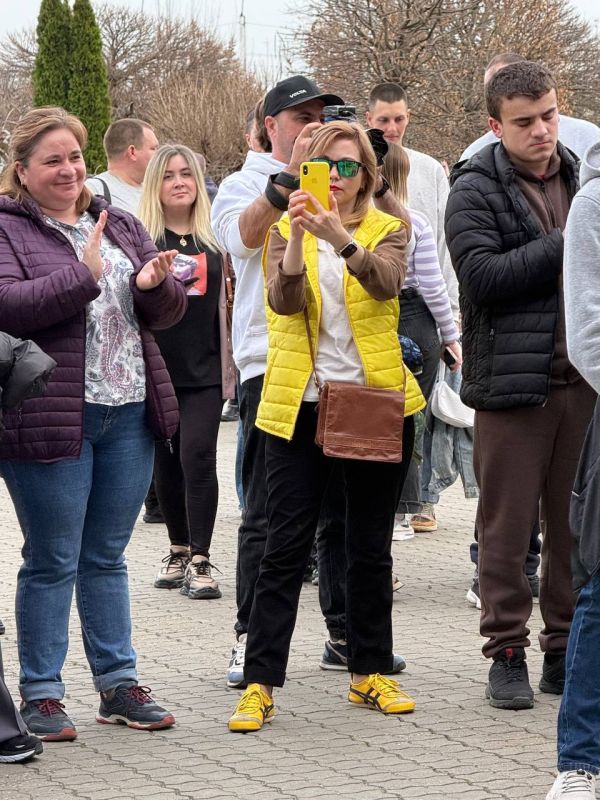 ������� ����� �������� ���� ������ ����� � �����- ������ ���