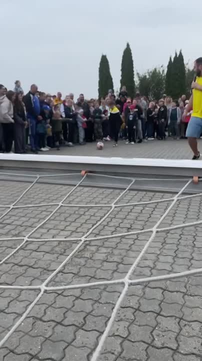 ����� ����� ��� � ������ � ������� ���� � ������� 1:1