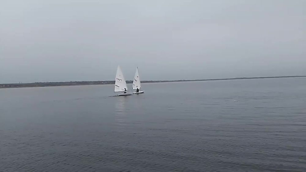 В Днестровске открыли сезон яхтинга