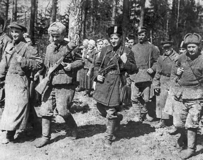     1944-    