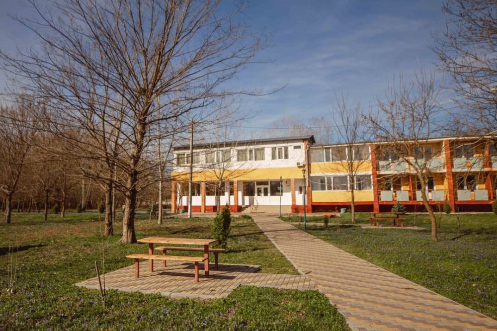 В «Днестровских зорях» устанавливают твердотопливные котлы — оздоровительный комплекс будет обеспечен альтернативным отопительным оборудованием