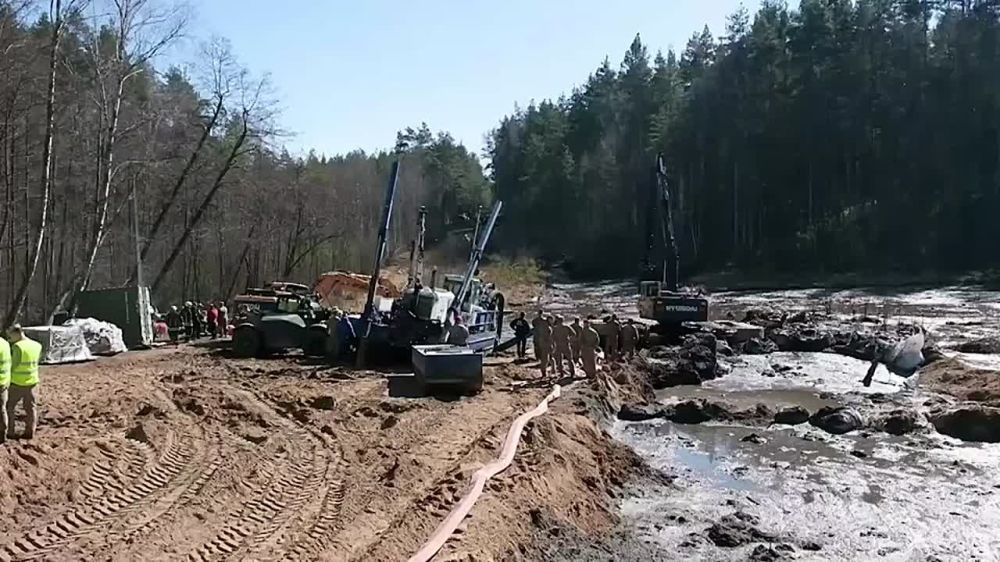 ̸������ ������������� ��������������� ����� � ��������� ������ �� ������� � �����������