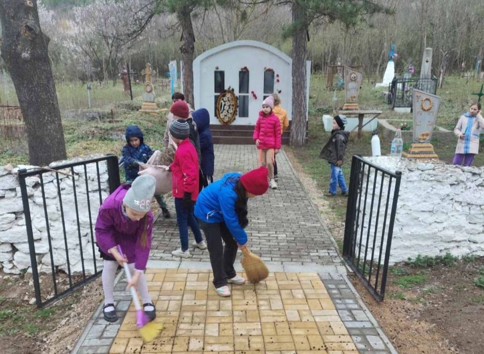 Учащиеся Кузьминской школы присоединились к республиканской акции «80 добрых дел»