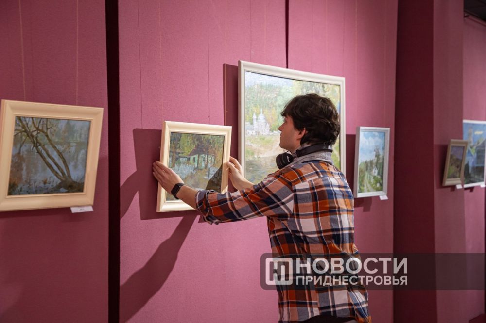 ����������������� ������� � ����� 80-����� ������ ������ 5 ��� � 11:00