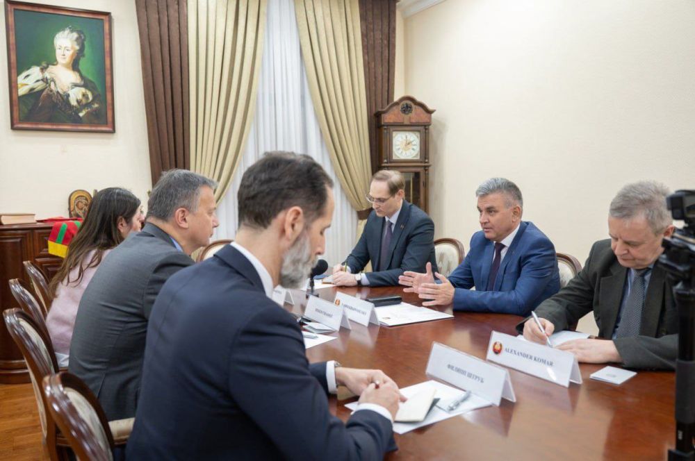 ����� �������������� ���������� � ���������� ����������� ������������ �� ����� � ����� �����