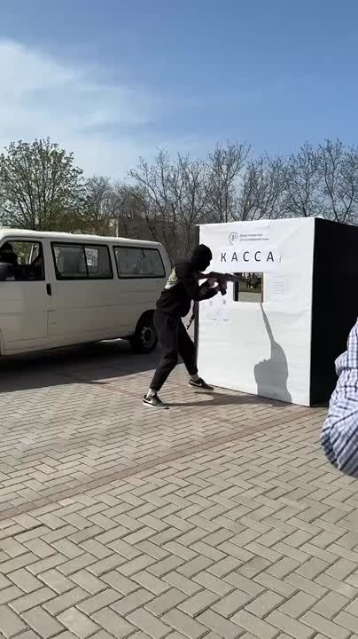 Пришёл на День открытых дверей в ТЮИ – стал «заложником»