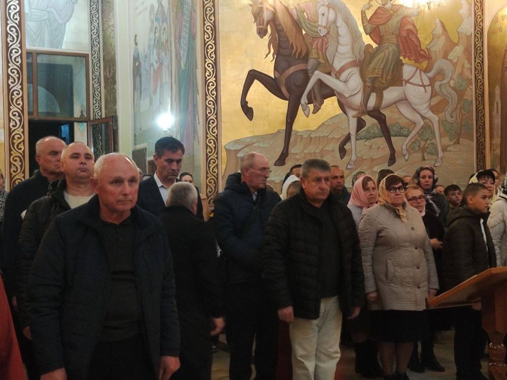 Сегодня православные христиане отмечают главный праздник церковного календаря — Пасху