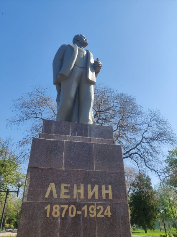 22 апреля исполняется 155 лет со дня рождения Владимира Ильича Ленина — выдающегося государственного деятеля, революционера и основателя Советского государства