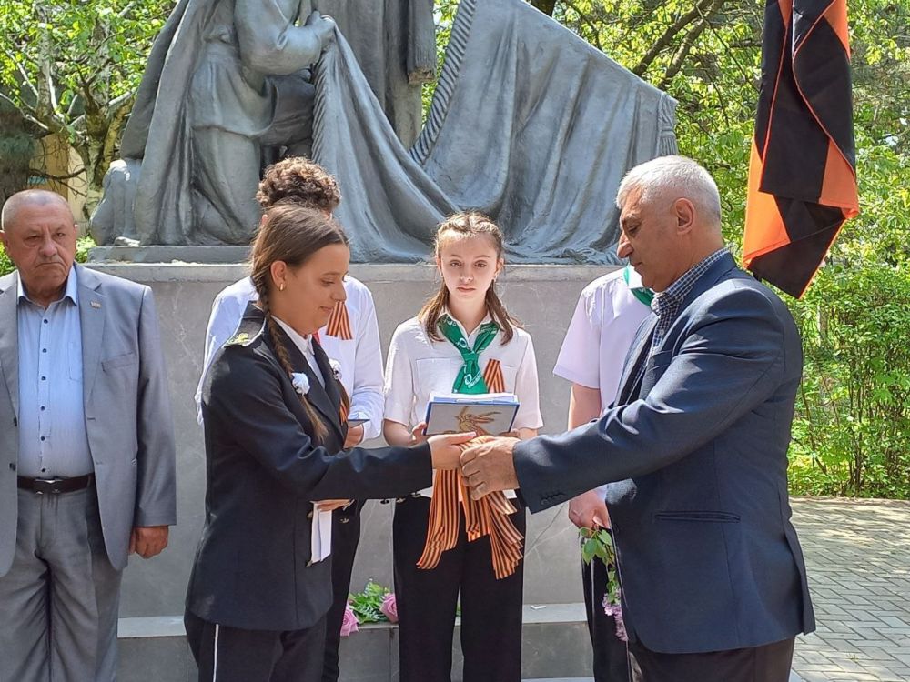 ����� ������������� �������� � � ���� ������