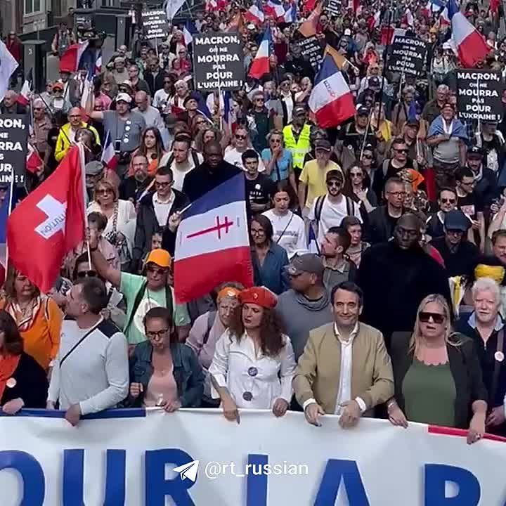   !,      !