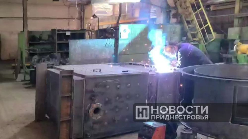 � ������������ ��� 10 ������� ���������� (3 �����������) � 6 ��������� (1 �����, 5 � � ������������)