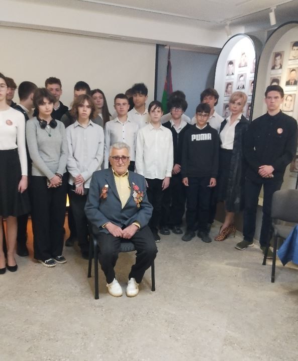 � 80-����� ������. �� �������� ��������-�������������� ����� � 80 ����� ������� ������ ������ ��� ������ �� ����: ����� ������, ���� �������� ���������� � �������� ������� - ������������ �������, �������� � �������� ������...