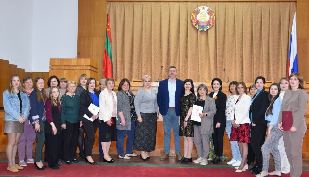 Сегодня в госадминистрации состоялось чествование сотрудников Центра социального страхования и социальной защиты г. Каменка и Каменского района, которые сегодня так же, как и работники соцпомощи, отмечают свой...