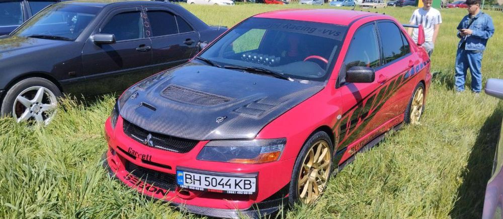����������� ���������� Mitsubishi Lancer Evolution 9 ������� �� ������