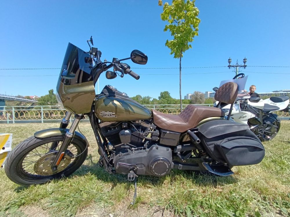 Harley-Davidson  Kawasaki -   ,  -
