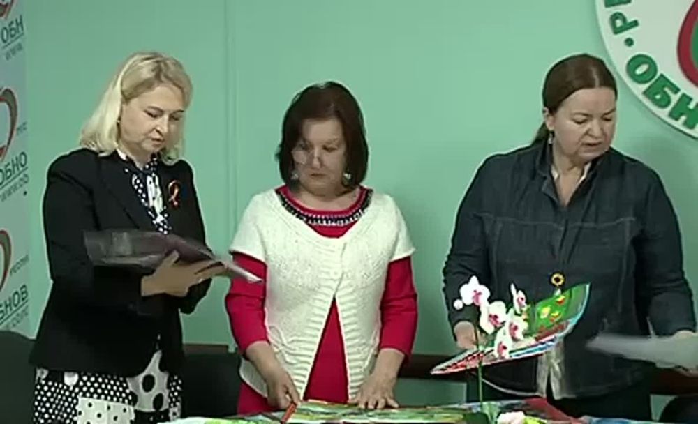 В партии «Обновление» художники из школы Фойницкого выбирают лучшие рисунки конкурса ко Дню Победы