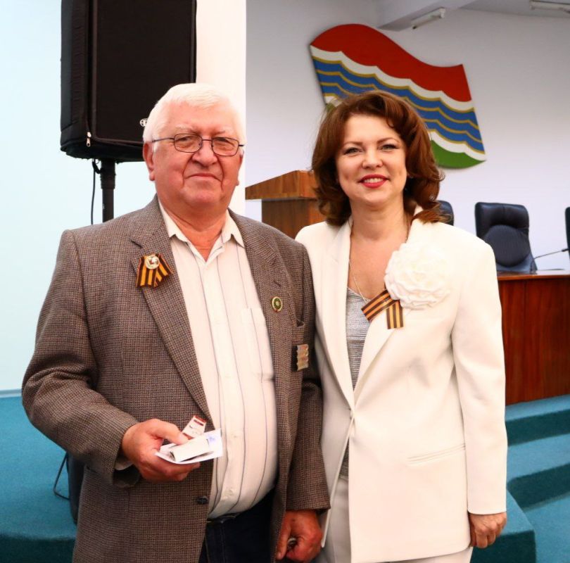 � ������� ������������ ����������� � 80-����� ������ � ������� ������������� �����