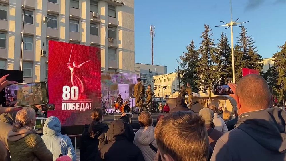 ������ ��������� ����� ������� � ��������