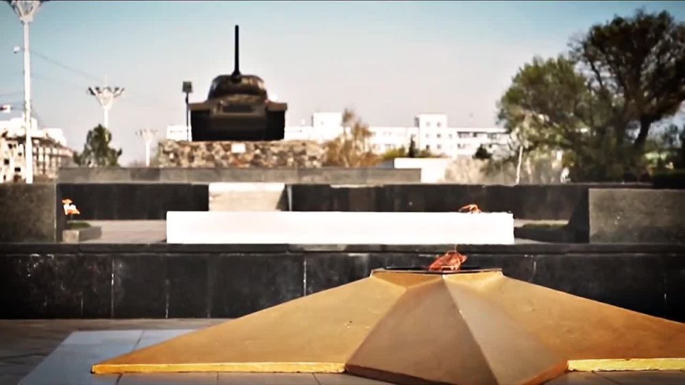 18:55. По всему Приднестровью минута молчания