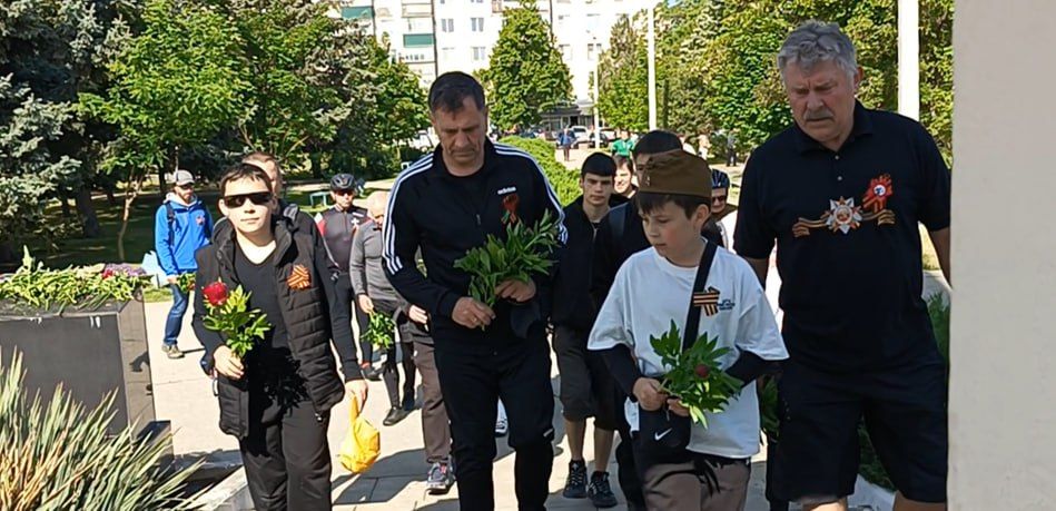 Вторая остановка - у парка Победы в микрорайоне Ленинский