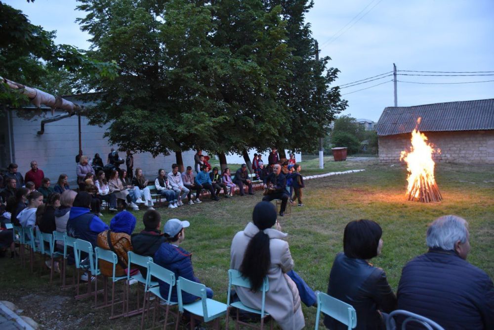 Вечером того же дня Каменское управление культуры организовало фестиваль «Костёр Победы», прошедший под открытым небом