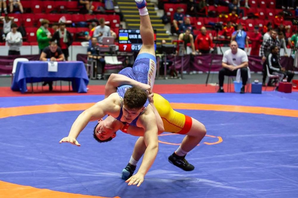 ������ � ������� U17 � ����������� ��������� ����� ����������� ������