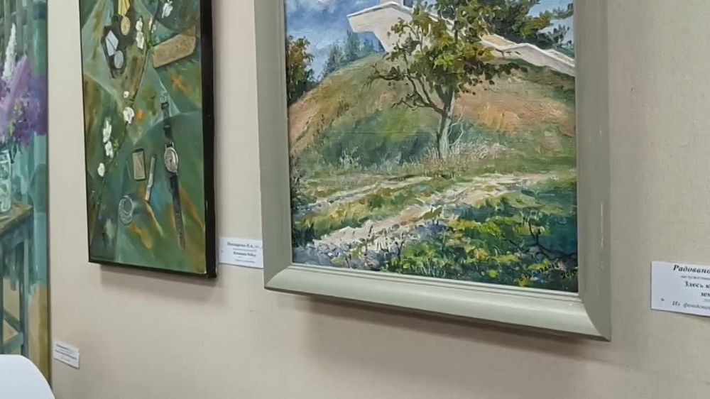 Среди посетителей - Глава Госадминистрации Бендер Роман Иванченко