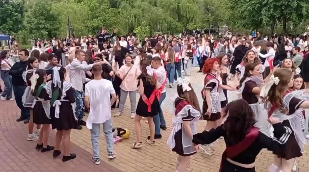 � �������������� ����� � ����������� ��������� ��� �����������