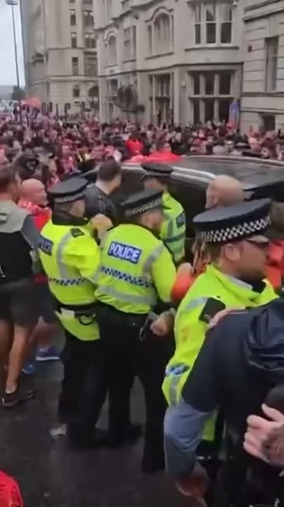 17 ������� ���������� ��� ������ ���������� � ���������, � The Daily Telegraph