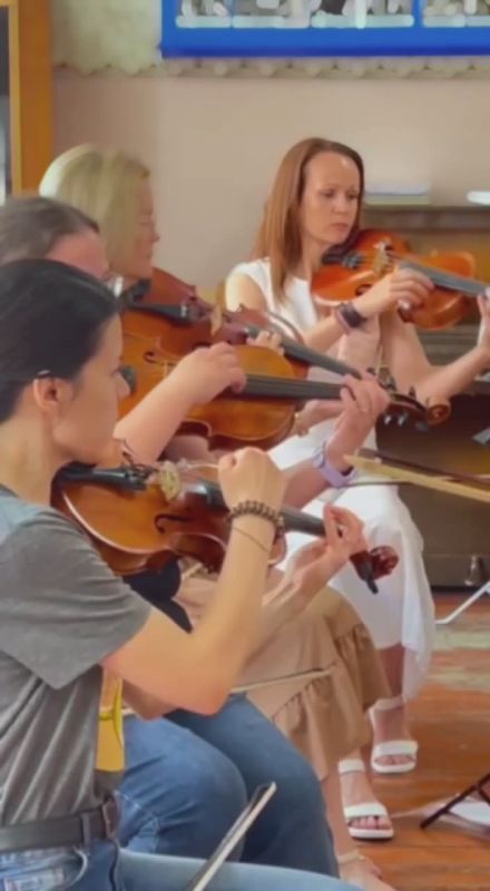 13  Ars Nova Orchestra    
