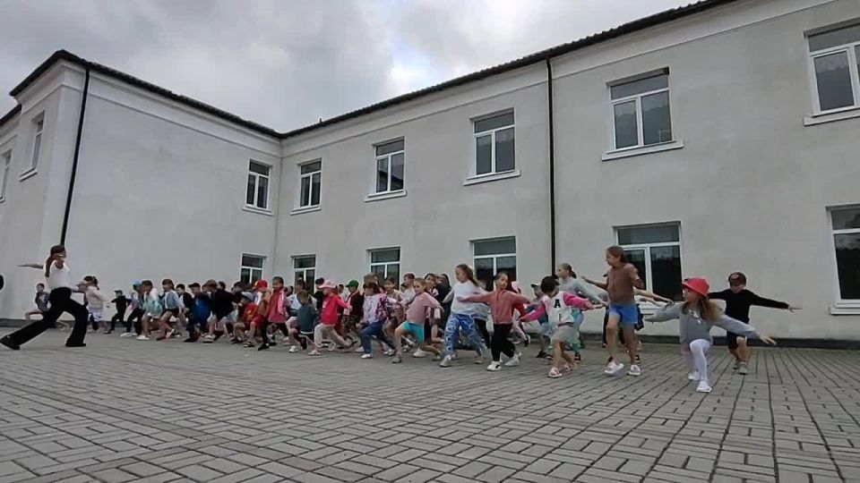 Бодрое утро во второй школе Каменки