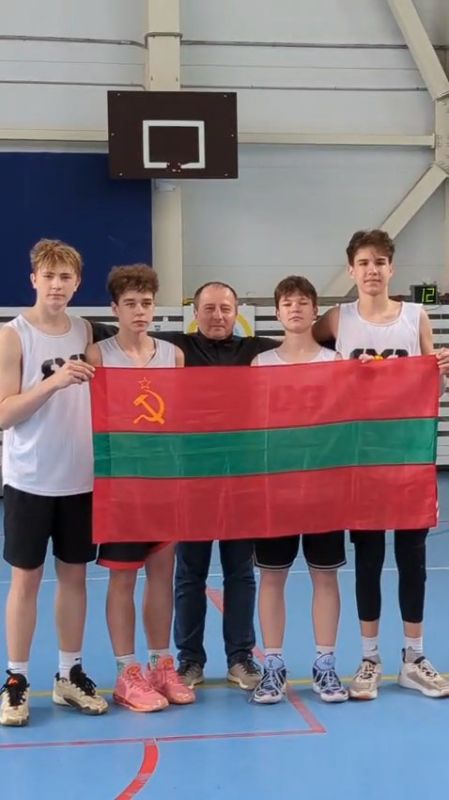 ������� ������������� �� ���������� 3x3 ��������� ������� �� ��������� ����� ���� ����������������� � ����� ��� � �������