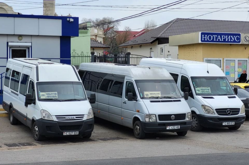 С 1 августа пригородные и междугородние маршрутки смогут выходить на линию только с валидатором