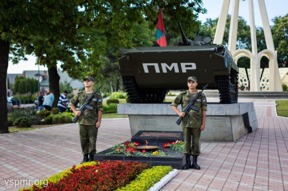 По случаю скорбной даты к приднестровцам обратился Председатель Верховного Совета Александр Коршунов