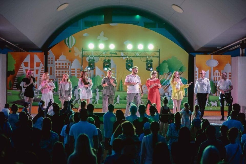 ������� � �������������� ����� � 20:00 ������� � ����� ������� �������� �������� ����������� ���