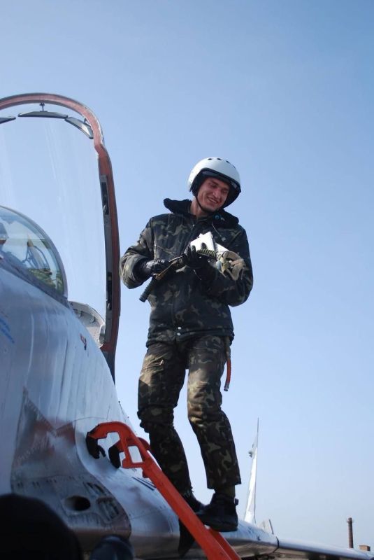       F-16 ,    ()  