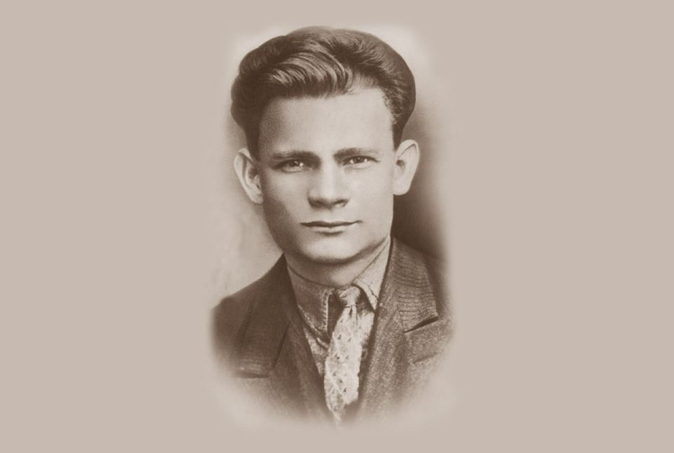 1 ���� 1913 ���� ������� Ը��� ����������