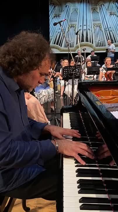 ������ ��������� ����������� �������, ��������� ��������� ������������� �������� ������ ������� ������ � ������������� ��������� �� �������� ������������� ���� �� ������ ����������