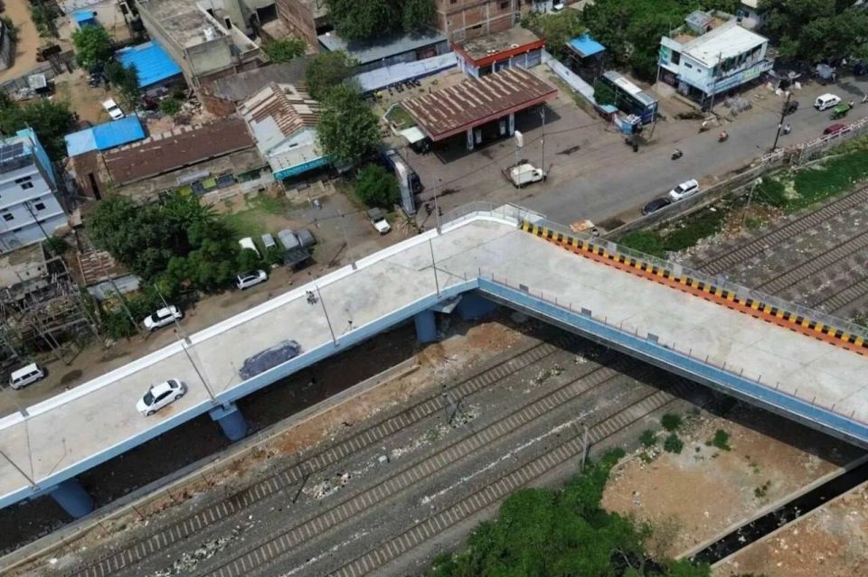 � ����� ��������� ������������� ���� � ��������� ����� � 90 ��������