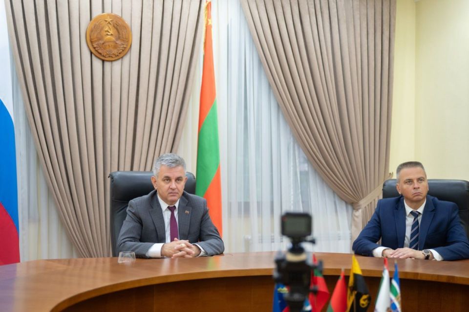 ����� ���������������� ���������� ���������� ������ ��������������� � ��������� ��� �� ������: