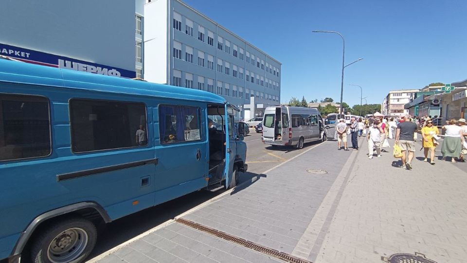 К середине этой недели в бендерском общественном транспорте появятся валидаторы, доложил президенту глава Бендер Роман Иванченко