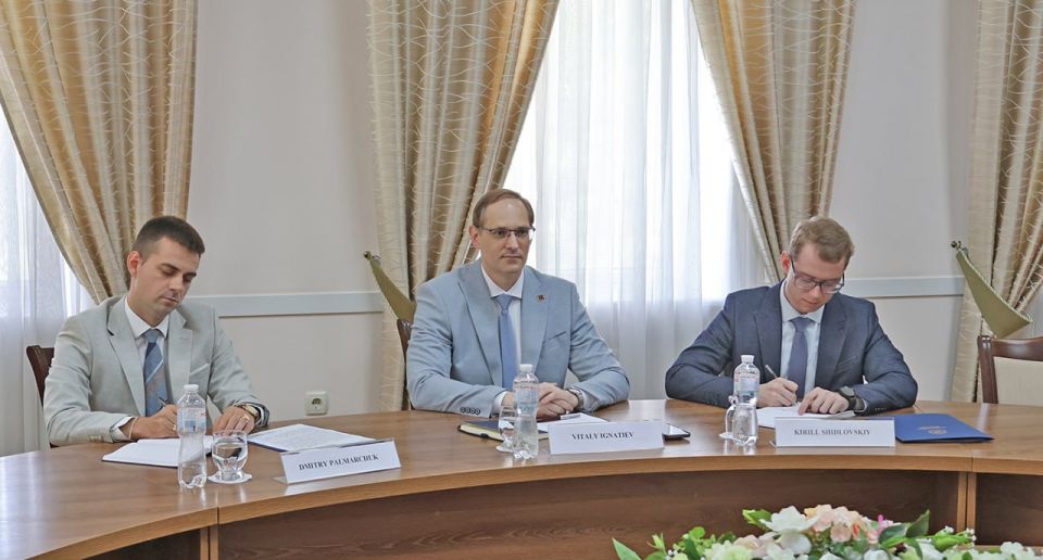 Выдача нейтральных номеров, импорт товаров в Приднестровье, землепользование в Дубоссарском районе, свобода передвижения граждан и должностных лиц – эти вопросы глава МИД ПМР Виталий Игнатьев сегодня обсудил с командой...