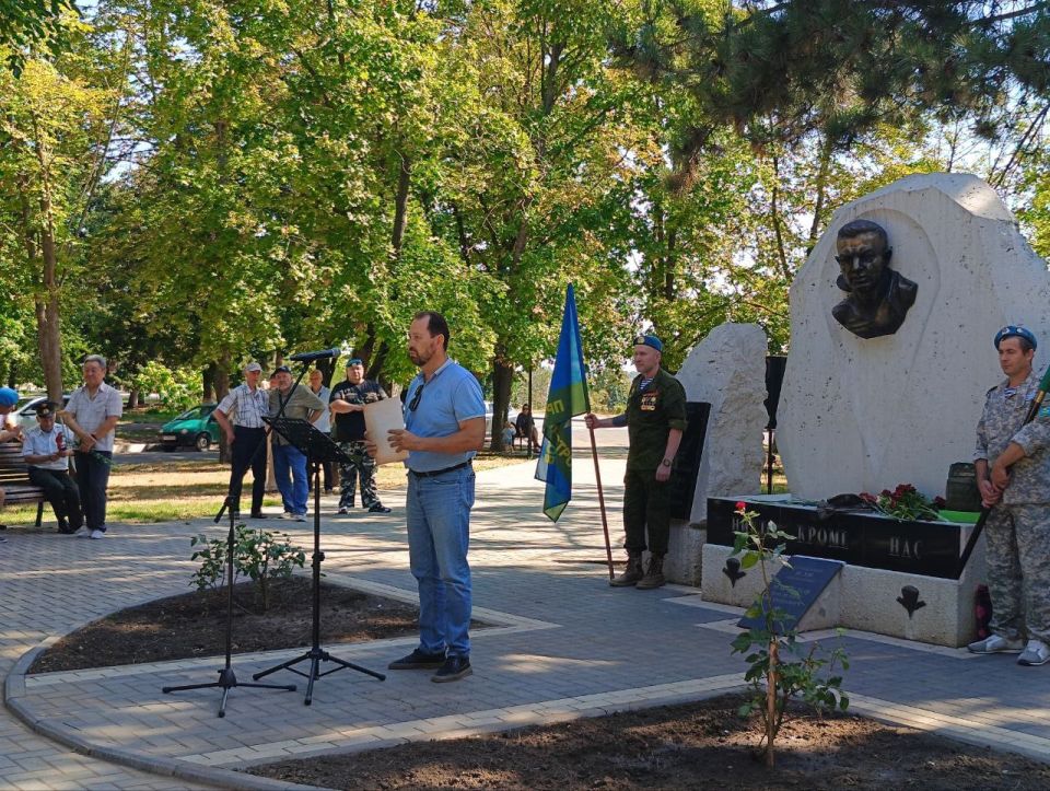 ���� ����� �� ����� �������� ����� �������� ������ � ���. �����, �� ������ �������, ���������� �������� ������������ ��������, ����� ����, ��������� �����-����������� �������� ������� ���������, ��� ��� ����� ��������...