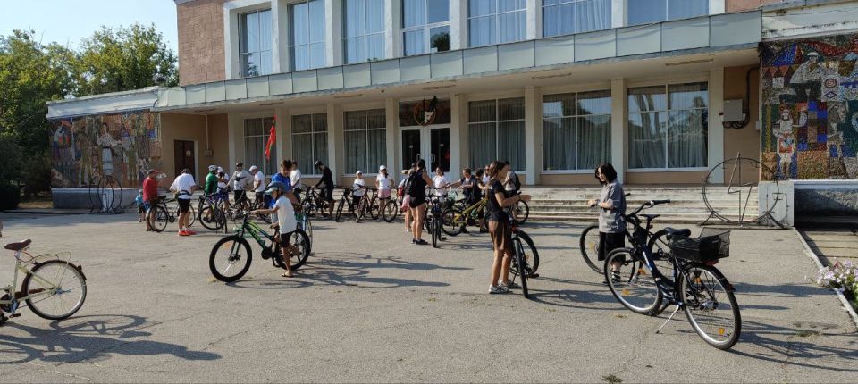 В Днестровске прошел велопробег ко Дню молодёжи