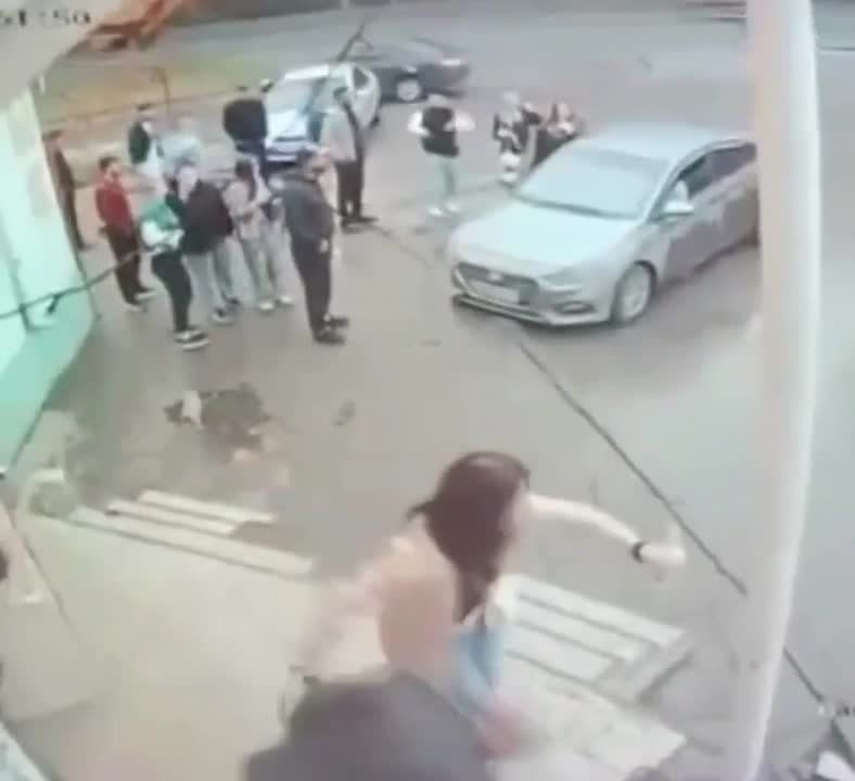           ,    