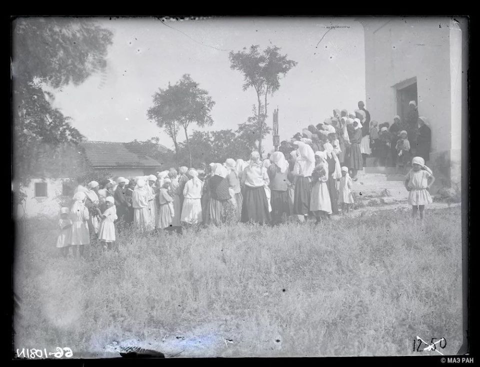       ( )   , 1929 